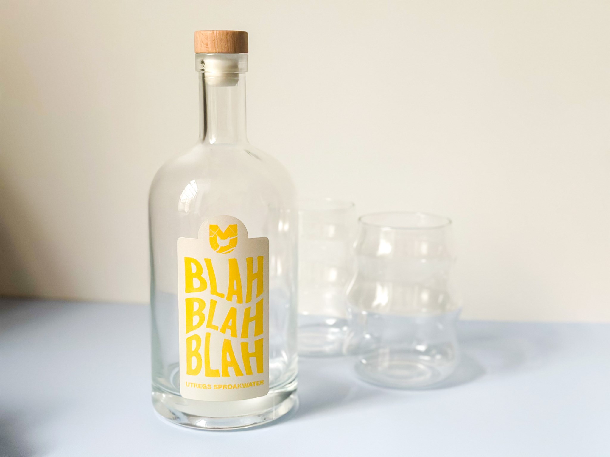 Afbeelding van Karaf 'Utregs Sproakwater' (1L) | Utrecht Made 